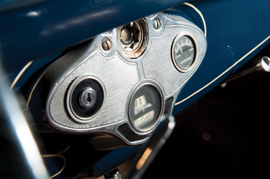  Ford Model A DeLuxe Roadster 1931 года  (фото 3 из 11)
